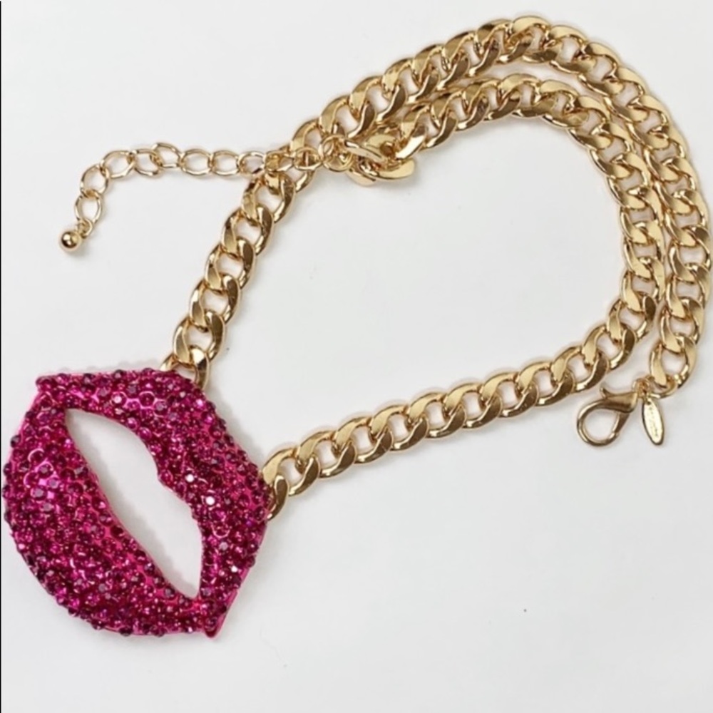 Natasha exclusive hot pink crystal lip link chain - Picture 4 of 5